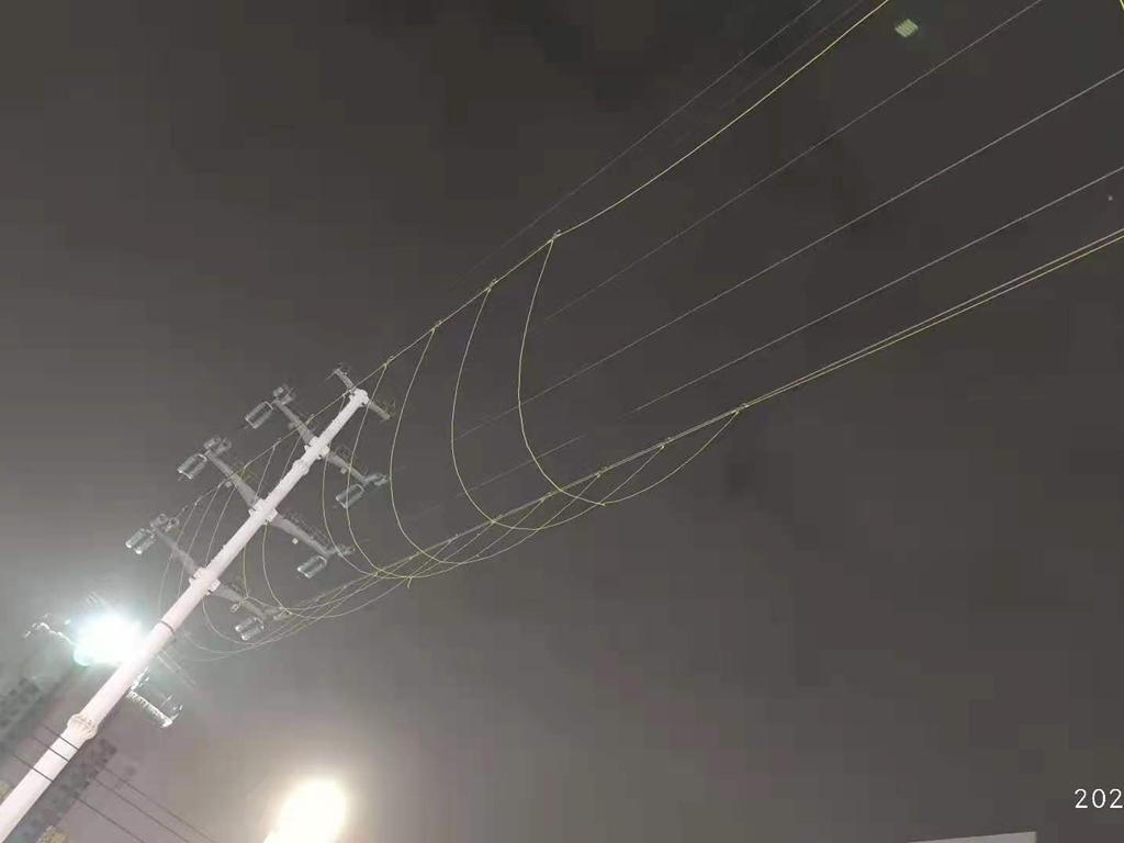 110kV新型自動封網裝置研發